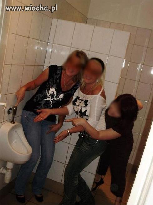 Reklama pisuaru?