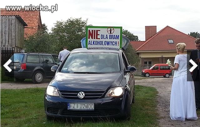 Tak ginie tradycja...