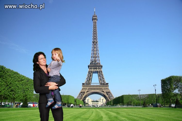 Nie ma to jak pochwalić się wizytą w Paryżu
