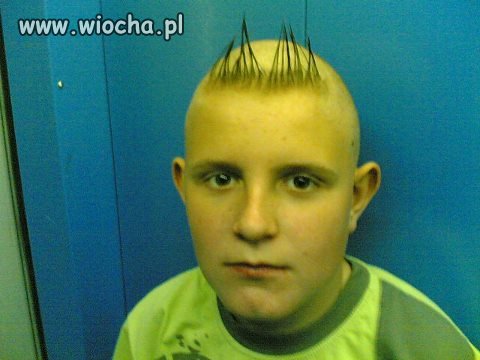 Stylowa fryzura 