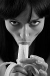 Nigdy nie patrz w oczy jak jesz banana