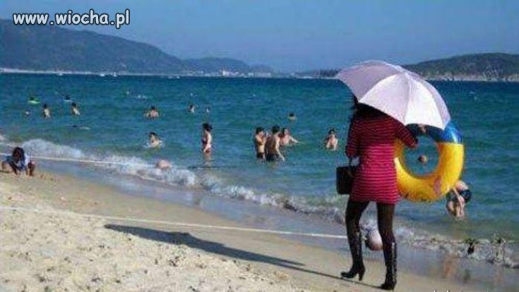 ...idealny strój na plażę... !!!