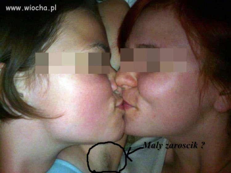 Całujące się siostry