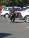 Ciekawe co ta pani przed chwilą robiła..