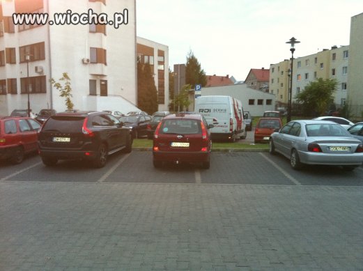 Brawo za zajęcie dwóch miejsc parkingowych