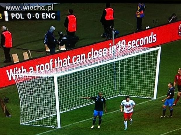 Sławny mecz Polska-Anglia i reklama na stadionie