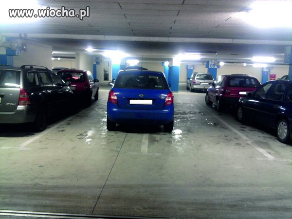 Kolejny mistrz parkowania