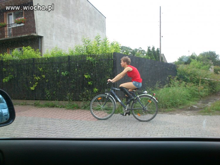 Baba na rowerze