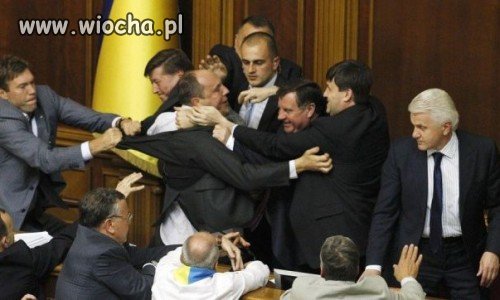 Bójka w parlamencie ukraińskim.
