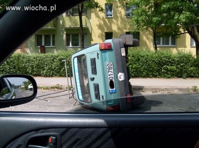I zostaw tu auto na parkingu ...