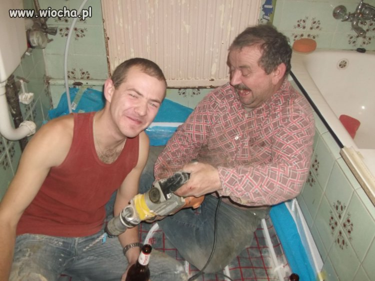"Powierciliśmy sobie wczoraj z sąsiadem..."
