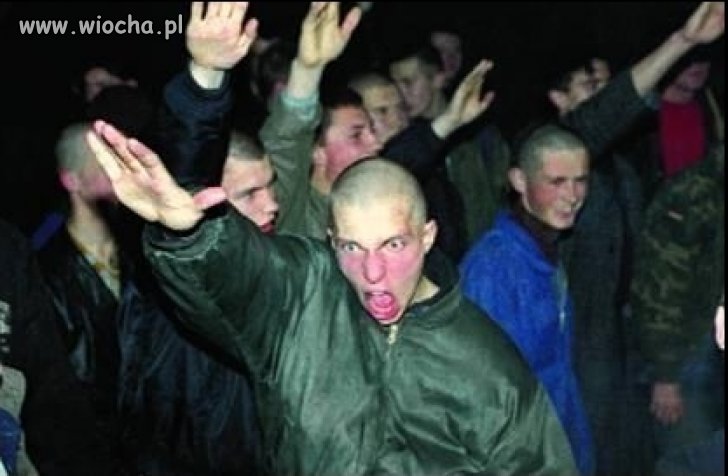 NAZI - debile 
