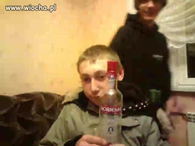 dzieci i szpan  na  alkohol =  gimnazjum  