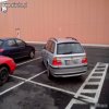 Rybka na klapie upoważnia do takiego parkowania?