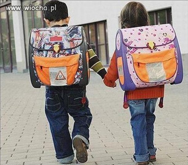 Nauczanie początkowe = Ciężkie życie małego dziecka.. ,