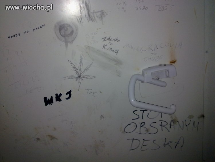 Stop obsranym deską