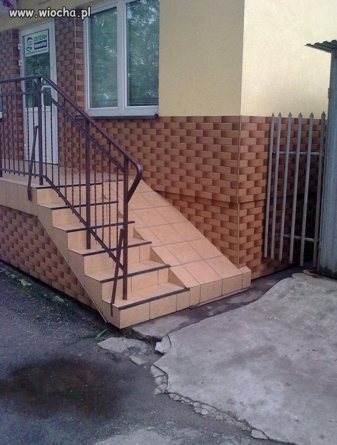 Scyzoryk się sam otwiera.
