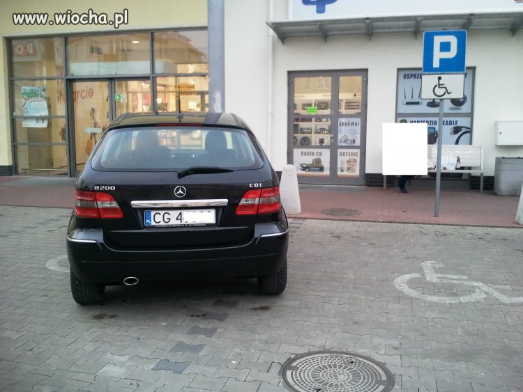I gdzie tu są służby porządkowe?