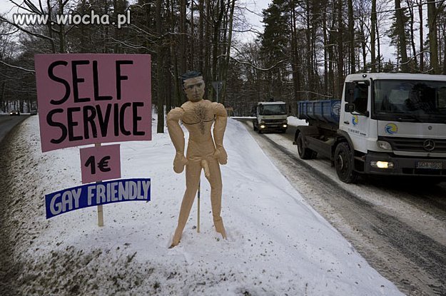 Samoobsługowa placówka przyjazna gejom