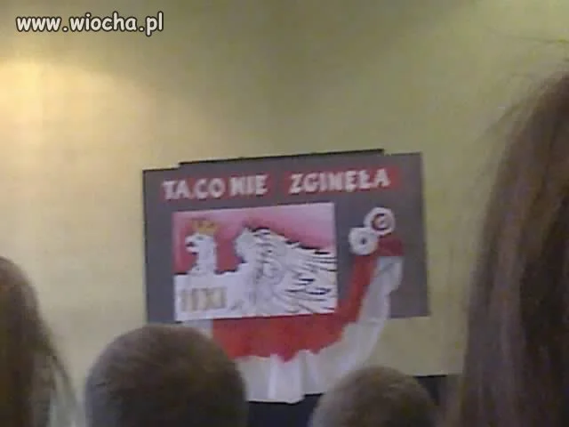 Odwrócona flaga polski...