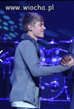Takie tam, Bieber w damskim sweterku...