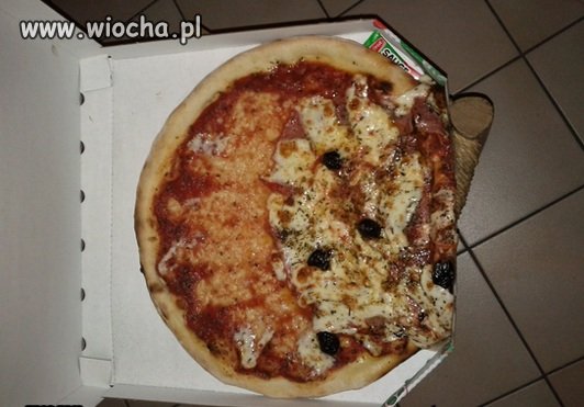 Expresowa przesyłka pizzy.