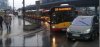 Widzicie ten sznurek autobusów? Idiota zaparkował