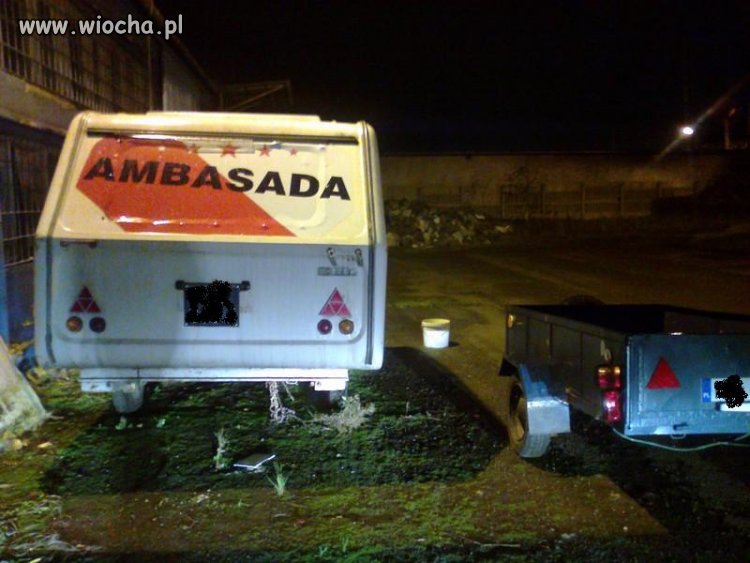 Ambasada ...
