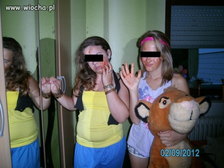 Lans na okres? Zabawa w małego ginekologa?
