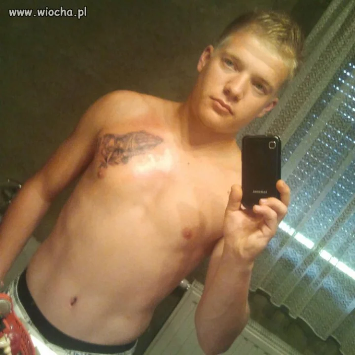 Pozer przed lustrem