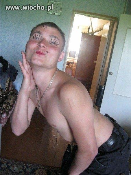 Bo mu się nudziło