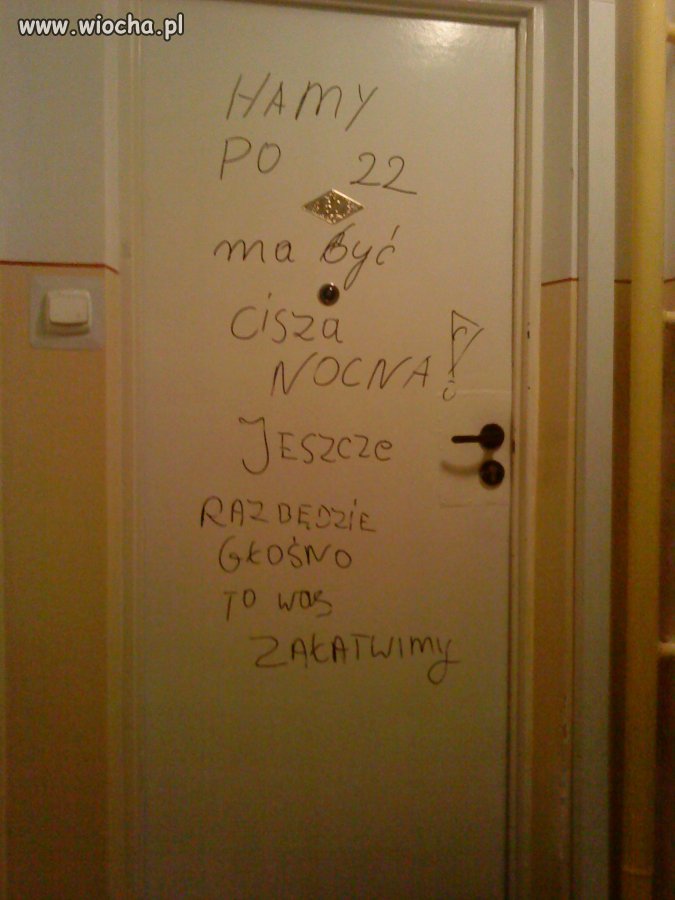Gorlice: wandalizm, groźby i analfabetyzm