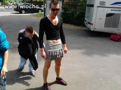 Chwaląc się na Facebooku ...