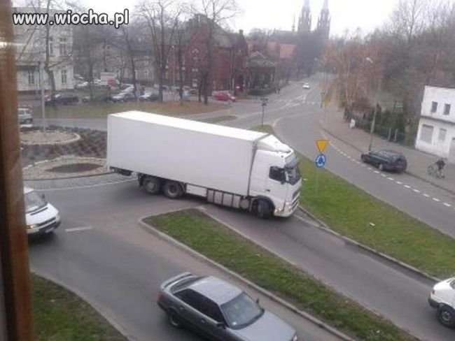 Bo duży może więcej