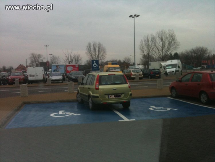 Mistrz parkownia... I to na jakim miejscu...
