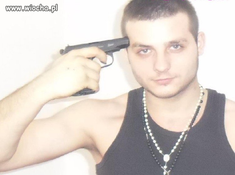 Gangster z różańcem na szyi...