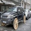 Ten Hummer gumy nie pali...