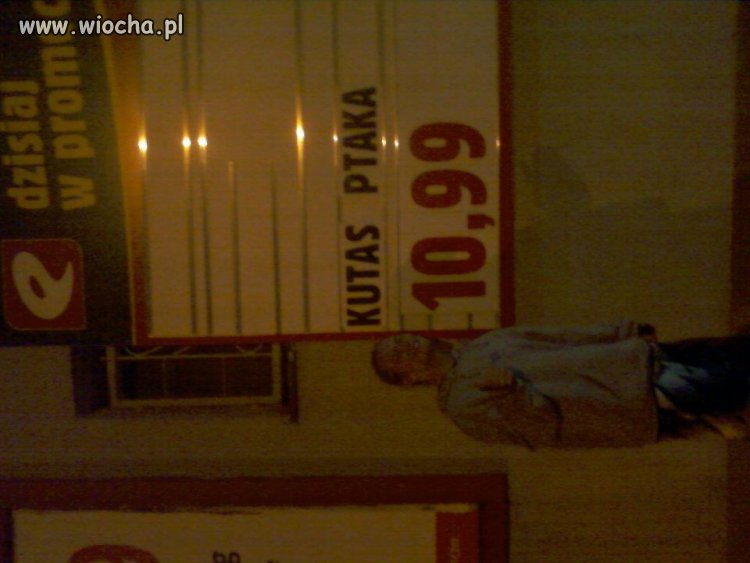 Lans na zmienianie napisów koło sklepu...