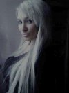 Kolejny utleniony blond i kolejny dzióbek 