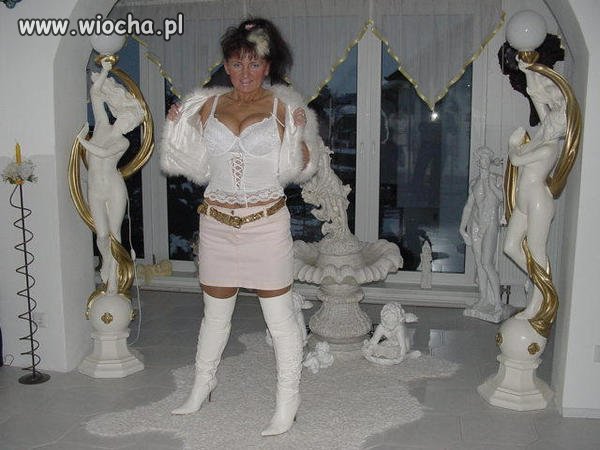 Lady in white