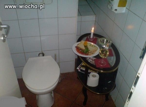 Zapowiada się ciekawy wieczór przy świecach