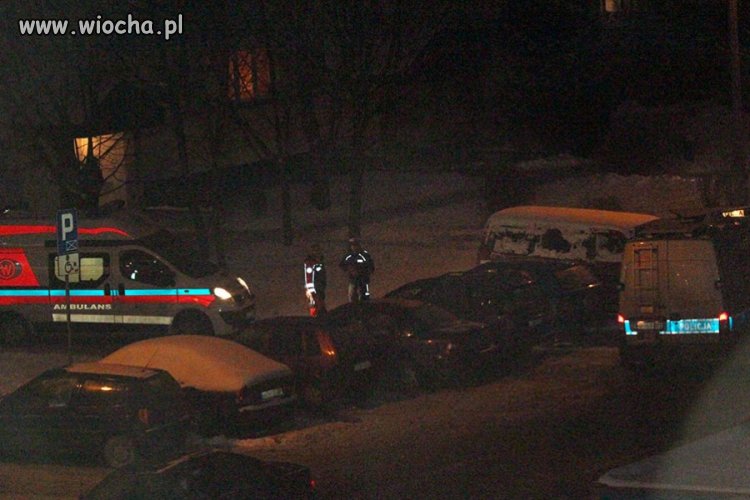Mistrz parkowania zablokował karetce wyjazd 