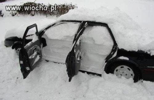 Ktoś ma poczucie humoru