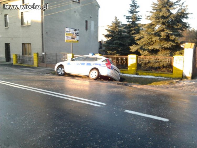 Tak parkują policjanci 