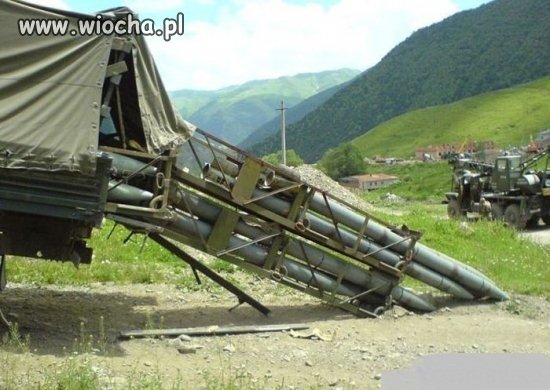 Ktoś chętny pozbierać zabawki?