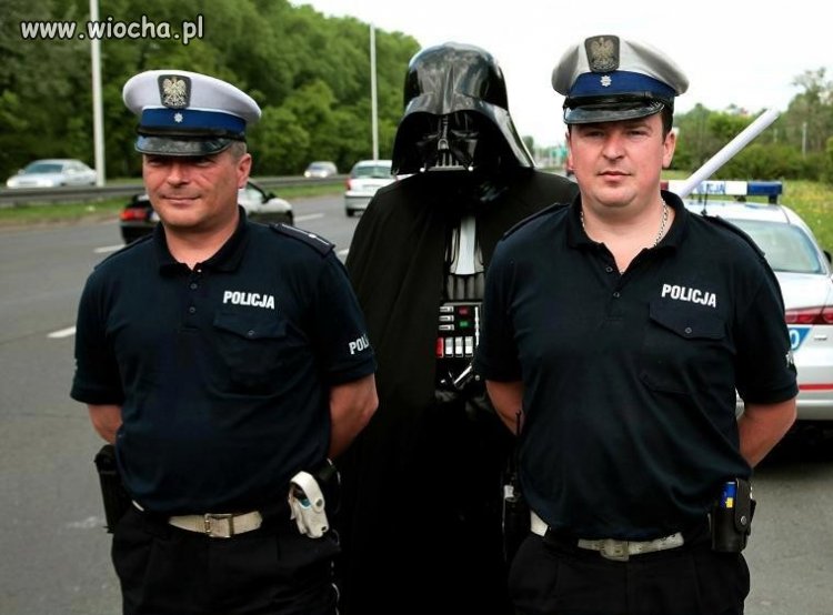 "panie VADER, leciał pan za szybko..."