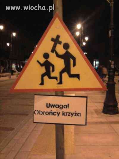 Uwaga obrońcy krzyża