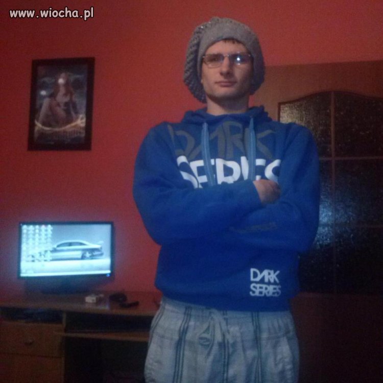 Nie ma to jak facet w damskiej czapce... 