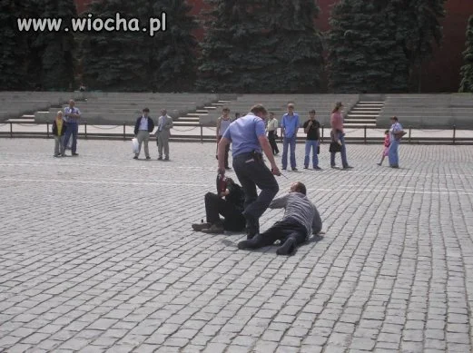 Zasłużyli nie zasłużyli 
