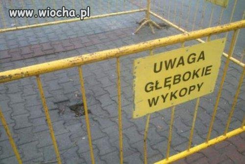 UWAGA! NIEBEZPIECZEŃSTWO